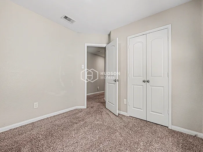 23022 Bellini Dr — Photo 17