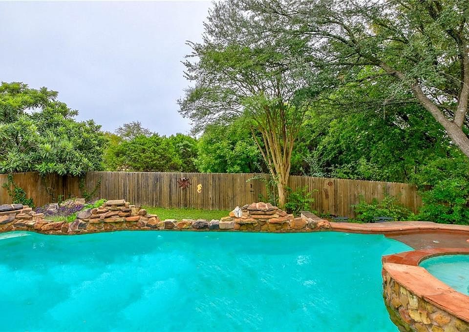 1st image of 8132 Tonkinese Dr