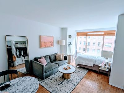 200 E 69th St APT 8F, New York, NY, 10021