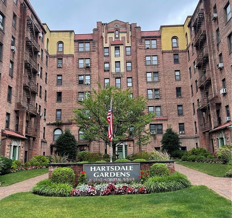1st image of 37 N Central Avenue #4H