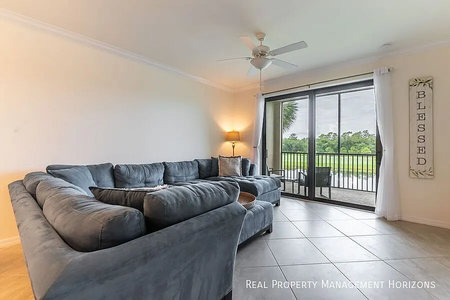 Beautifully Furnished TurnKey 2-Bed 2-Bath Lakewood National Condo - Available Now — Photo 3