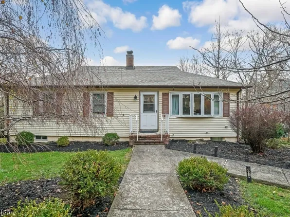 3 Beechwood Ter, Green Brook Twp., NJ 08812