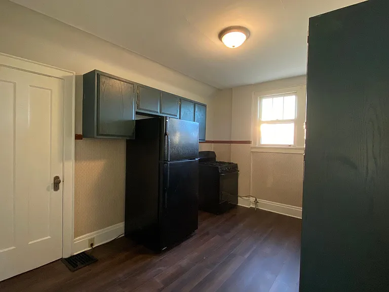 3503 Saint Martins Pl #2 — Photo 8