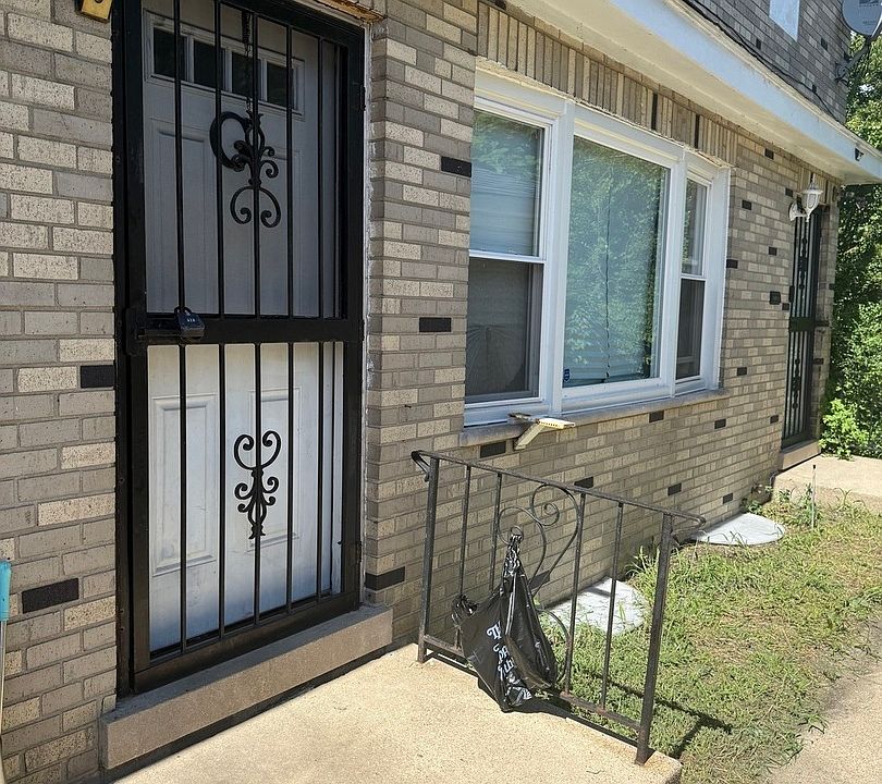 2nd image of 7721 S Coles Ave APT G