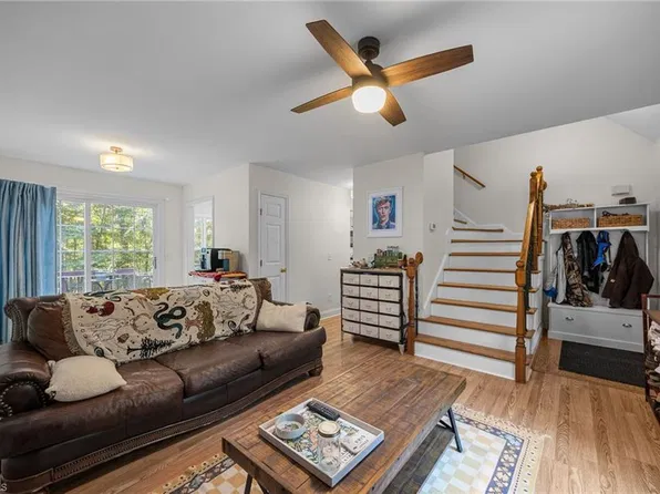 3902 Chucks Ct, Burlington, NC 27215