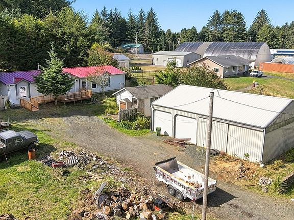 2nd image of 63234 Sunrise Rd