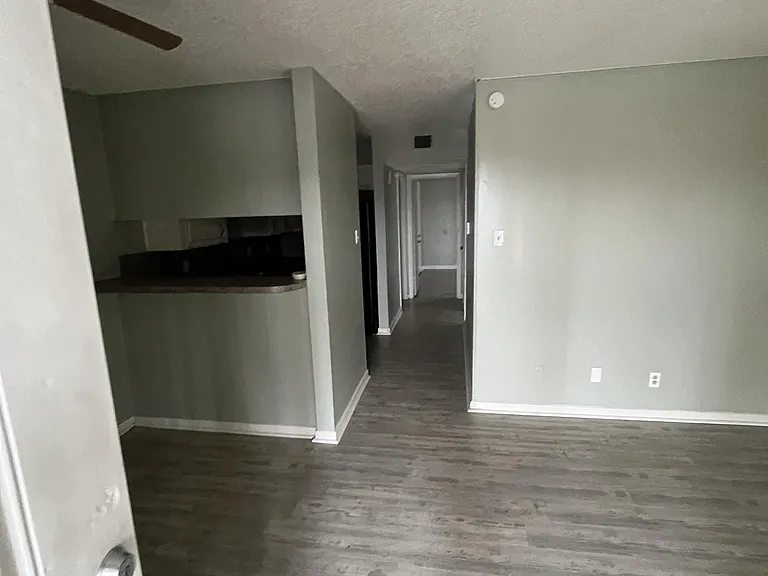1006 N 4th St #10 — Photo 15