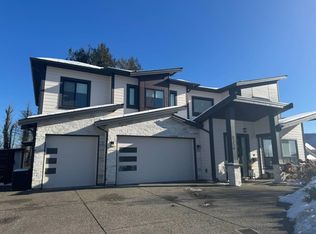 8356 McTaggart St, Mission, BC V2V 6S6