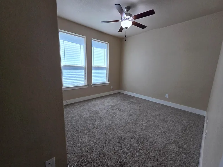 227 Dudley Way — Photo 9
