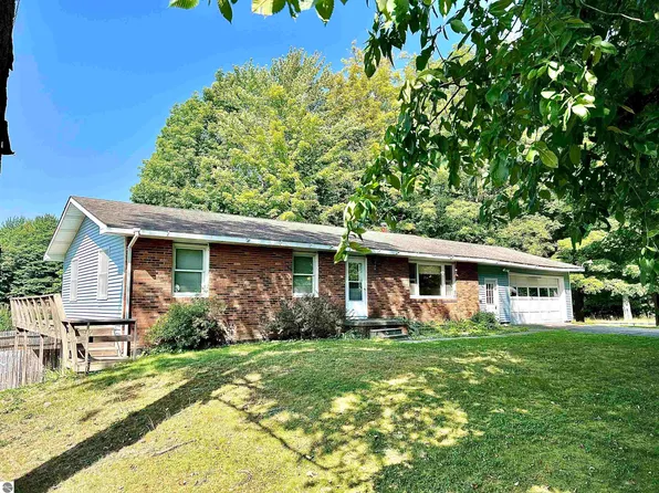 4642 Puffer Rd SW, South Boardman, MI 49680