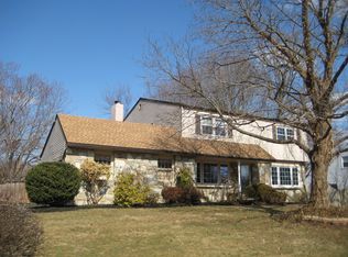 1648 Kenmare Dr, Upper Dublin, PA 19025