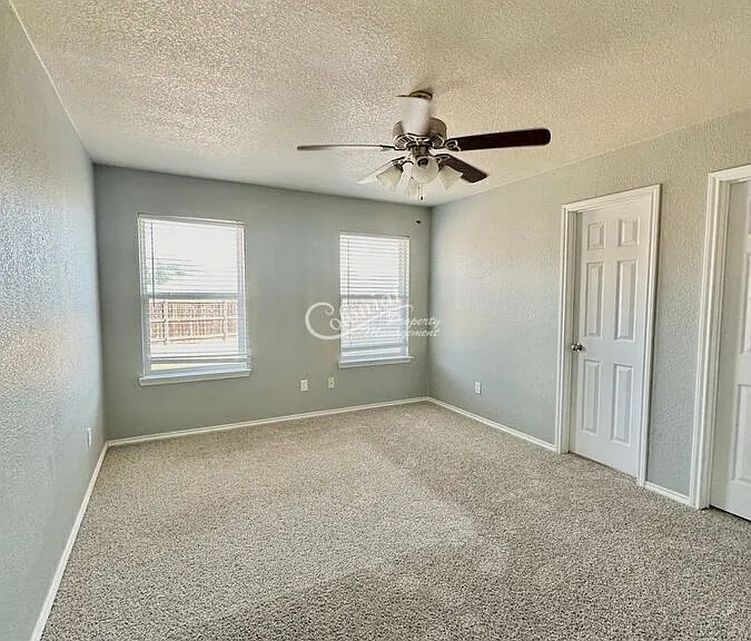 2315 Windy Cir — Photo 7