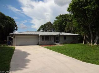 1683 N Flossmoor Rd, Fort Myers, FL 33919