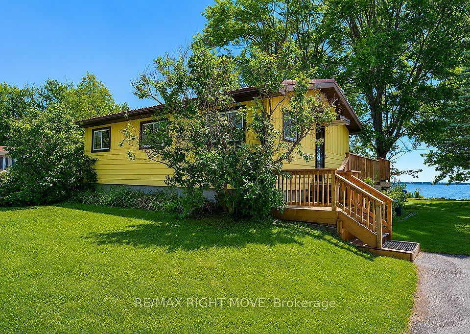 1st image of 1525 Cunningham Cres