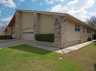 2229 Rock Creek Dr, Kerrville, TX 78028