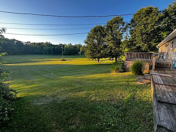 3rd image of 817 Cherrywood Ln