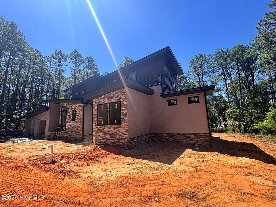 1st image of 239 Hill Road