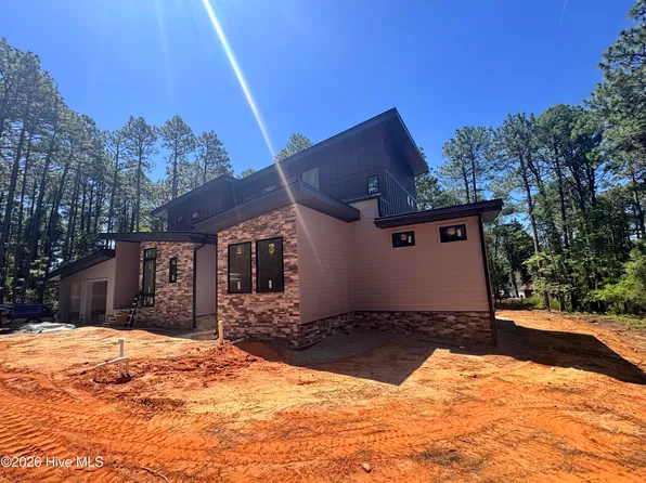 239 Hill Road, Southern Pines, NC 28387