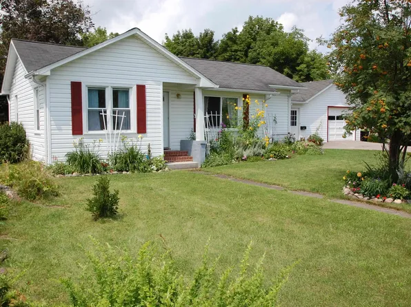 325 S 7th St, West Branch, MI 48661