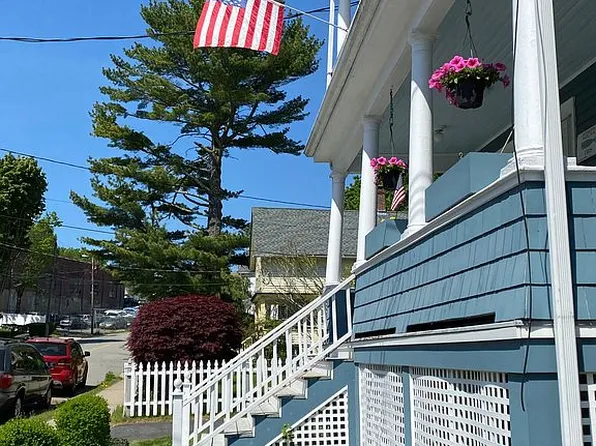 43 Denison Ave, New London, CT 06320