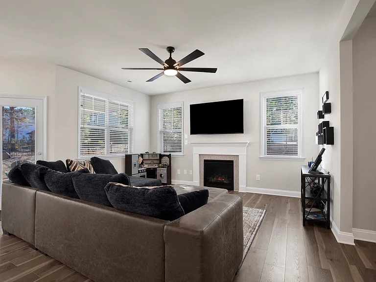 224 Timber Skip Dr — Photo 10