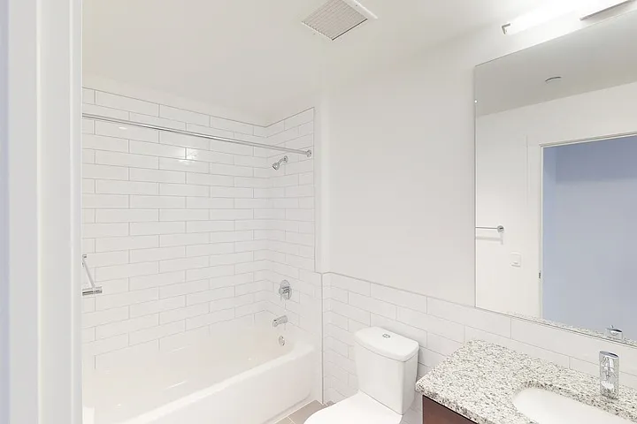 Shoreland — Photo 154