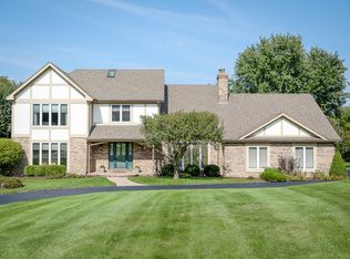 38W656 Bonnie Ct, Saint Charles, IL 60175