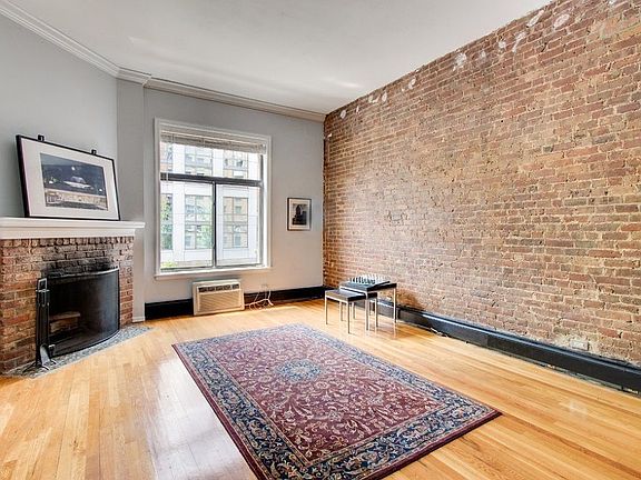 5th image of 271 W 70th St APT 2W