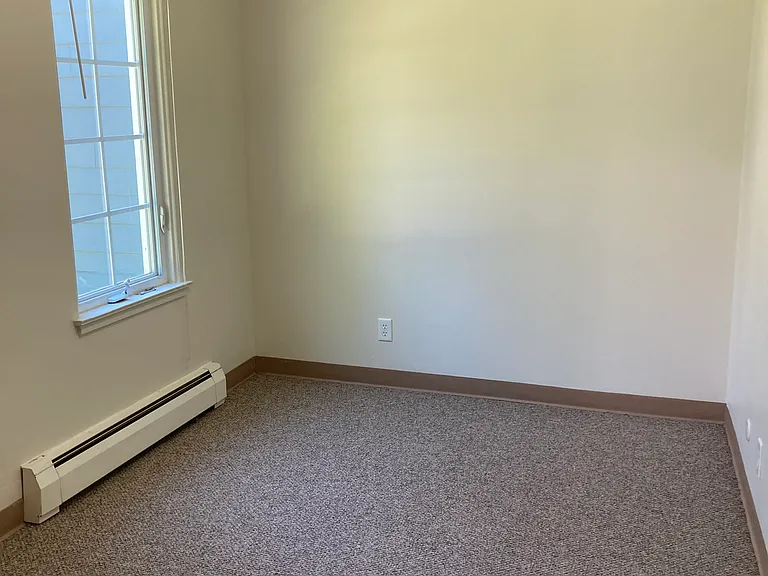 904 E Center St #4 — Photo 6