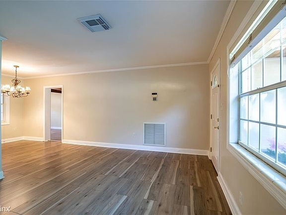 5th image of 10217R N Armenia Ave