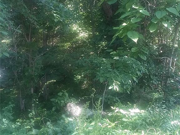 3rd image of Beach Ln