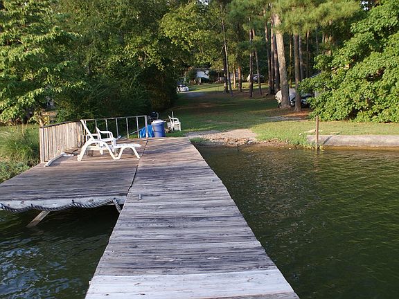 4th image of 69 Pinehaven Dr