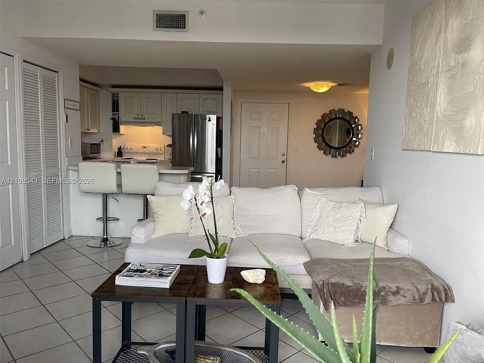 3500 Coral Way #709