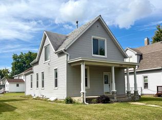 1205 Perkins Ave, Burlington, IA 52601