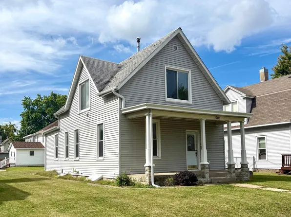 1205 Perkins Ave, Burlington, IA 52601