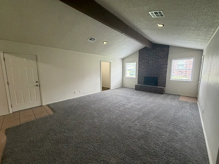 12748 E 39th St — Photo 3