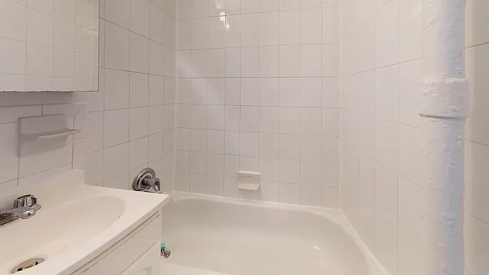 Rented by Bond New York | media 6