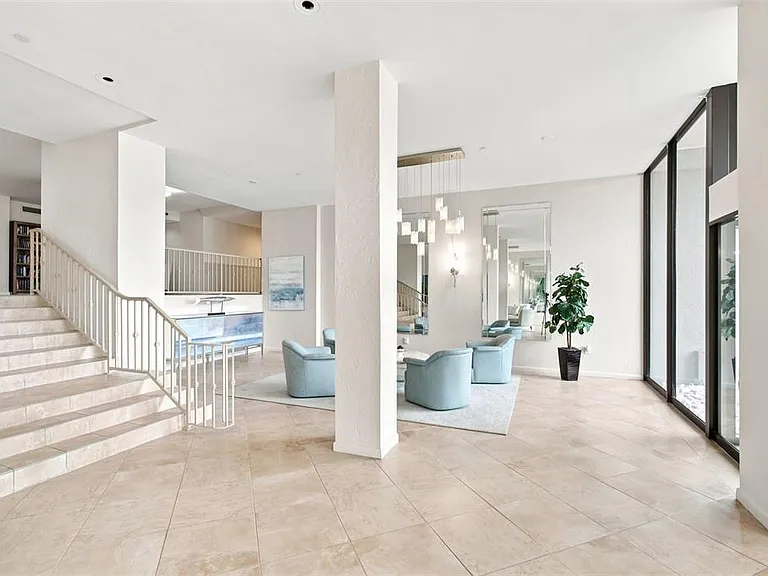 707 S Gulfstream Ave #207 — Photo 49