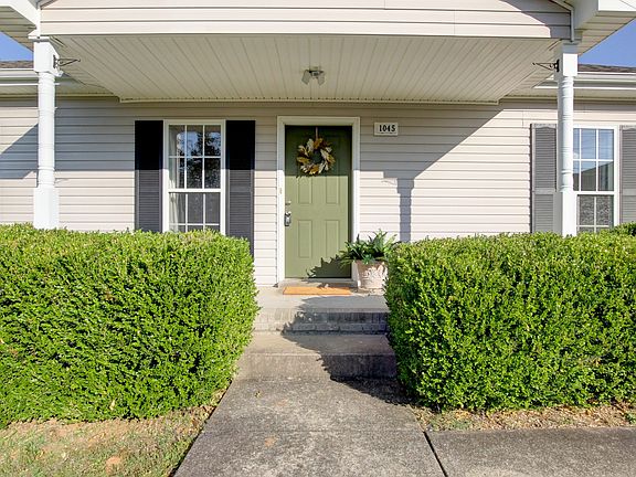 2nd image of 1045 Red Apple Ct
