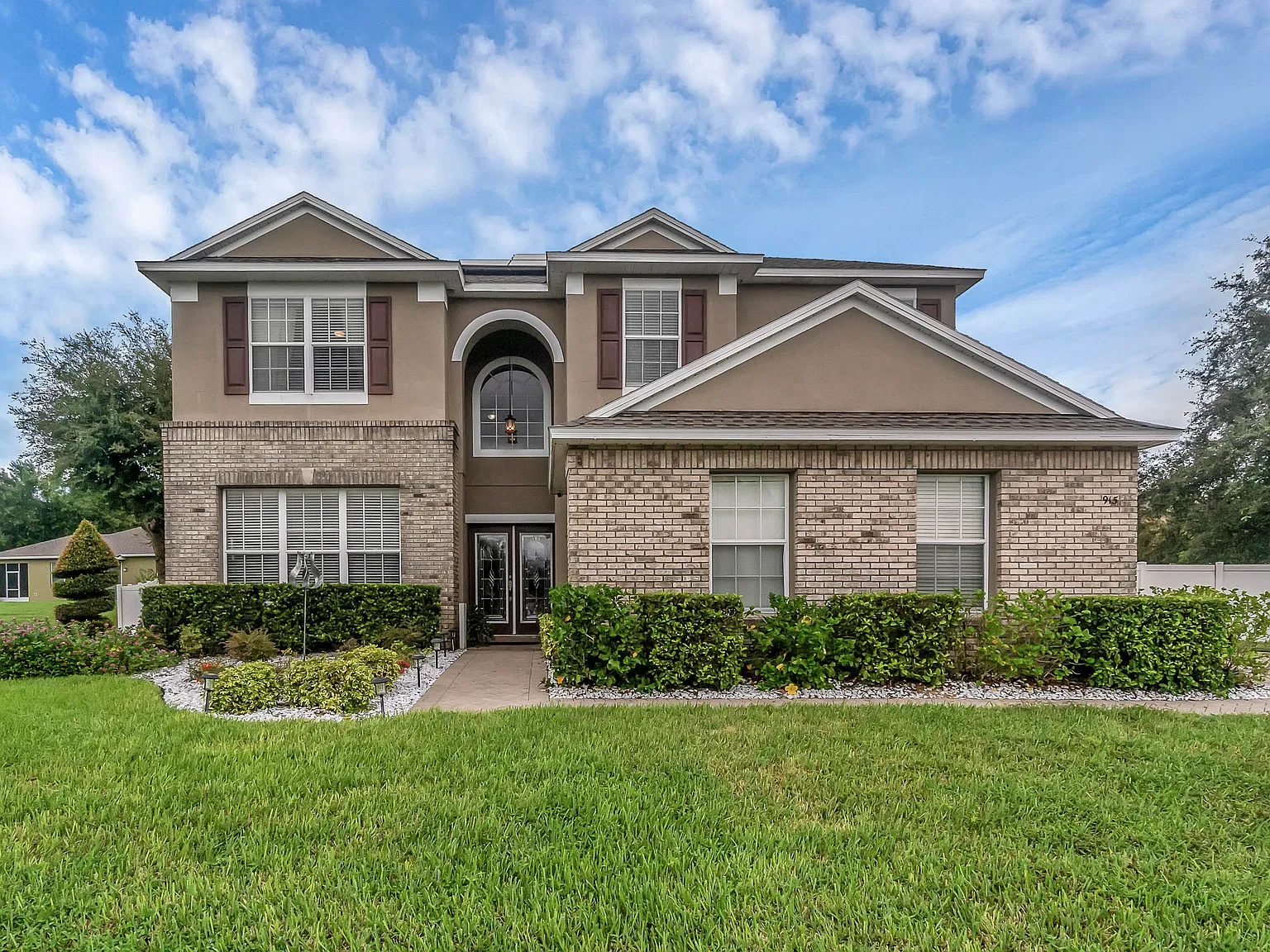 5 bed, 3480 sqft, $3,600 — Photo 1