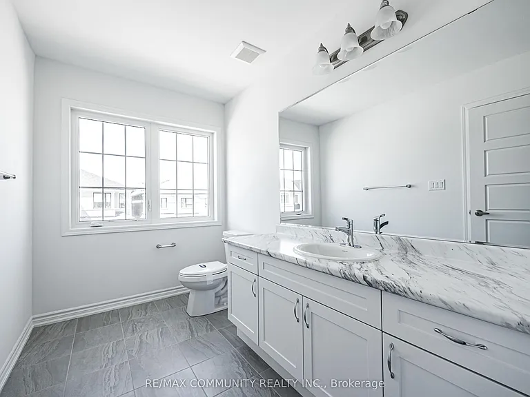 1483 Mockingbird Sq — Photo 9