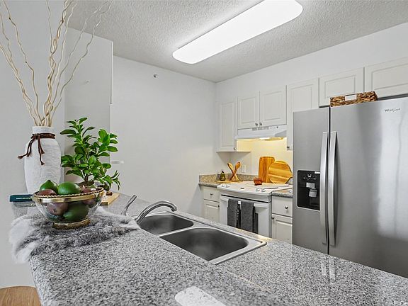5th image of 801 South St APT 714