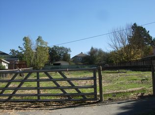 1652 Ronne Dr, Santa Rosa, CA 95404