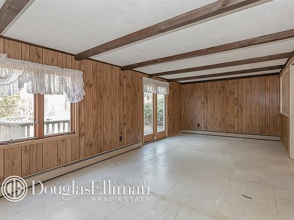3rd image of 51 Lakeside Dr