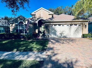 18862 Maisons Dr, Lutz, FL 33558