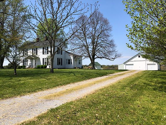 3 car detached garage