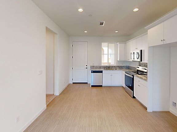 Islay at Avila Ranch Plan 5 Kitchen