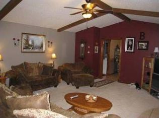 1906 N Prairie Ct, Nixa, MO 65714