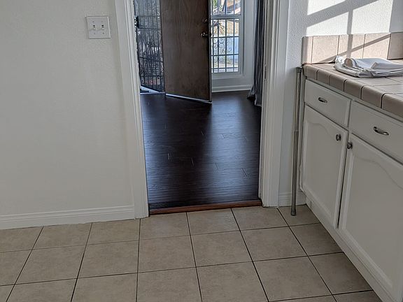 2nd image of 2307 Carmona Ave