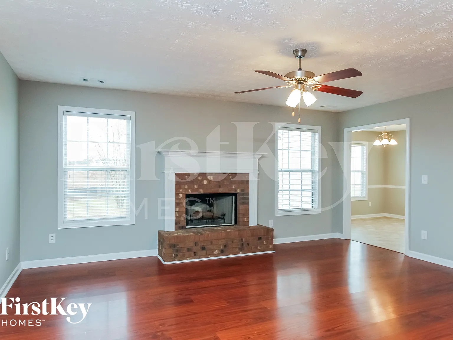5 bed, 3.0 bath, 3120 sqft, $2,295 — Photo 2